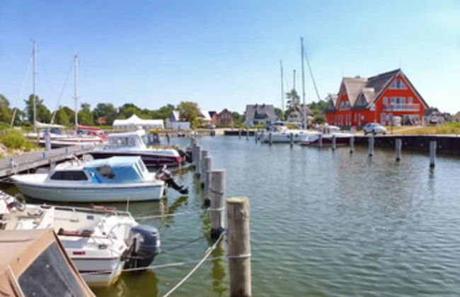 Holiday Home Lotsenhaus am Breetzer Bodden - Photo 21