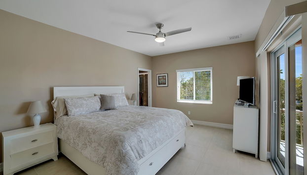 Beach House On Bayview - 1940 Bayview Dr 6 Bedroom Home by RedAwning - Foto 4, Habitación