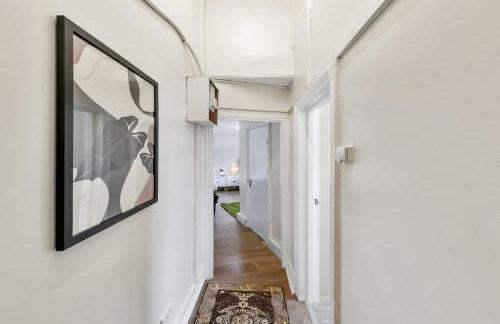 Leyton 1BR Flat Near Tube, 247 Gym, Tennis Court - Foto 12