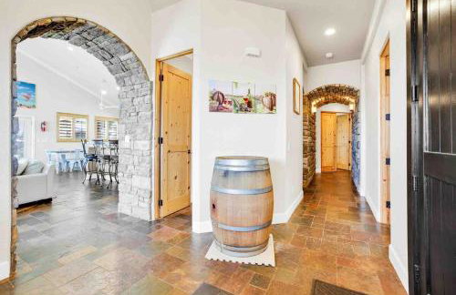 Private, Views, Free Wine Tickets, and Ask about 100 Dollar Taco Caterer For 10 - Foto 26