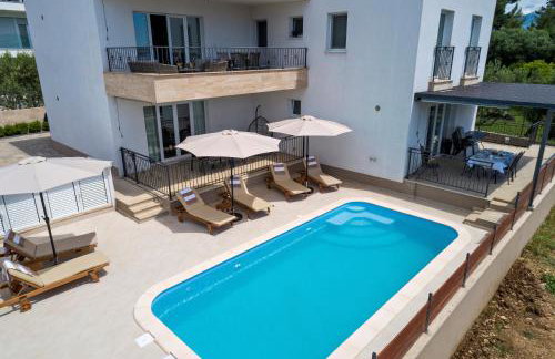 Elegant Holiday House 3D by the Sea with pool and included breakfast - Photo 4