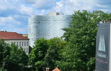 Johnis FeWo, Nähe Stadtzentrum - Uni in sehr ruhiger Lage mit Terrasse und eigenem Parkplatz - Foto 24