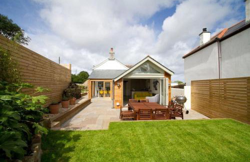 Barnwell Cottage *Stunning Cornish Cottage* Oozing Charm + Comfort - Foto 7