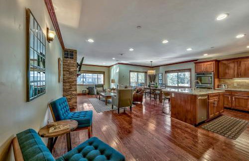 Tahoe Woods 101 at Stateline - Walk to Lake - Foto 16