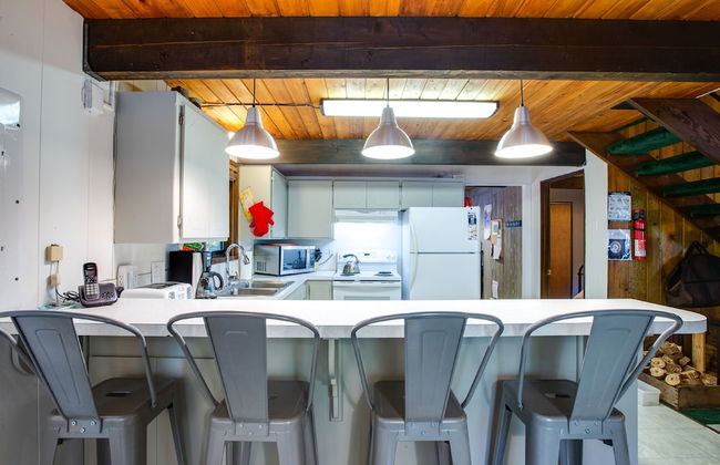 98SL - Hot Tub - BBQ - Pets Ok - WiFi - Sleeps 6 - Foto 6