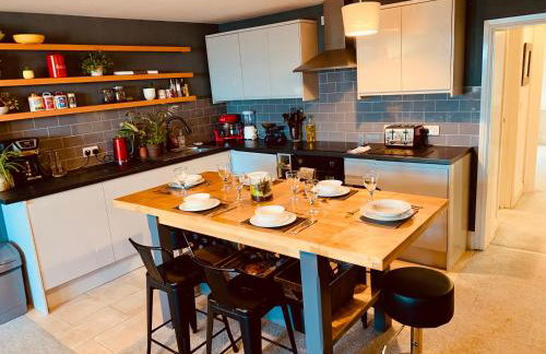 Vibrant beachfront Folkestone getaway - Foto 4