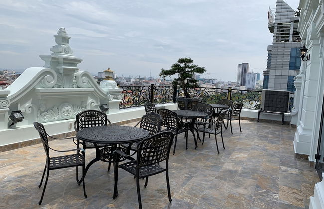 Victory Hotel & Apartment - Photo 34