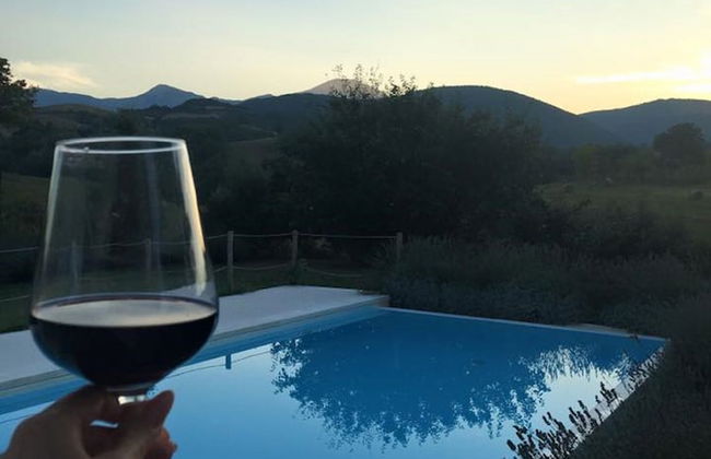 Hillside Villa With Swimming Pool and Jacuzzi - Frasassi Caves - Foto 33