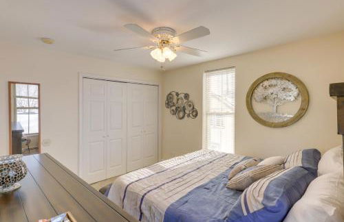 Cozy Delafield Apartment - Walk to Lake! - Foto 10