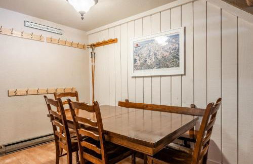 New Listing 2 bedroom and Loft 2 bath Summit E Bldg 16 condo sleeps 8 Steps to Eagle Lodge Chair 15 - Foto 19