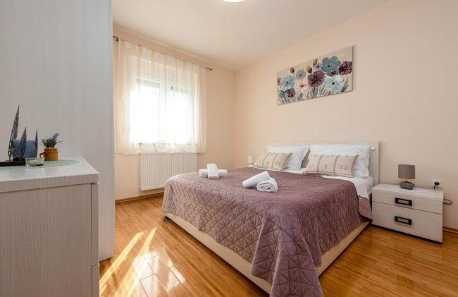 Holiday House BALEN with Swimming Pool - Foto 27