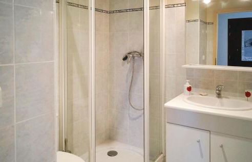 Awesome Apartment In Premanon - Foto 9