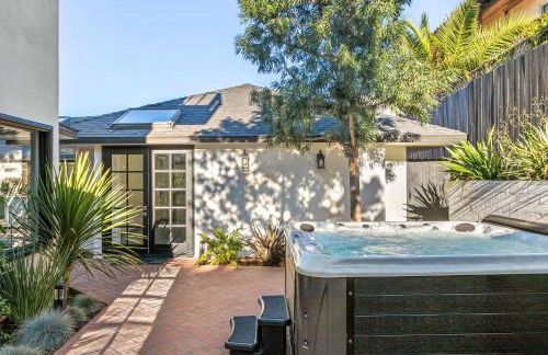 Pacific Perfection - Ocean Views Jacuzzi Walk to Beach and Dining - Photo 49