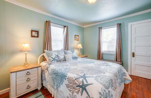 Walk to Gold Beach Charming Cottage with Yard! - Foto 14