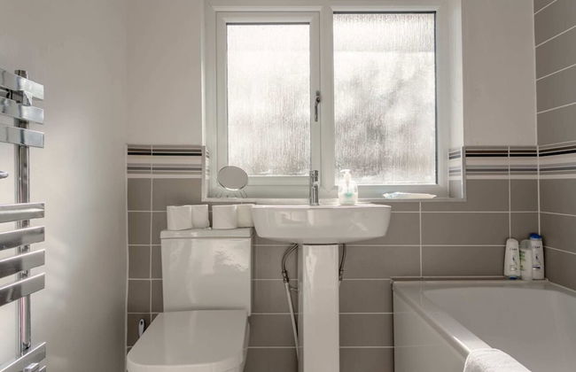 Modern 2 Bedroom Apartment in Morden - Foto 23