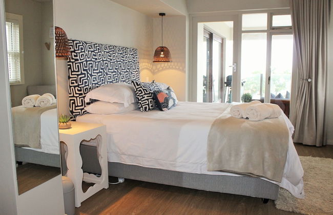 Village Square 6 - Photo 3