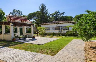 Casa San Rafael, magnífico chalet con gran jardín - Foto 7