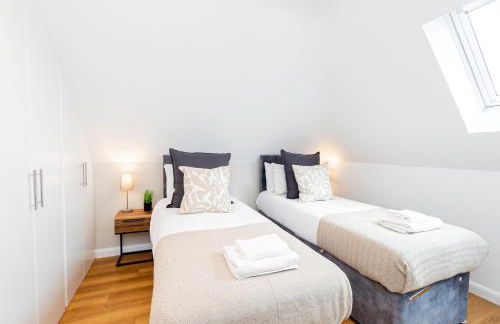 Contemporary 2-Bed Penthouse Central Stay! - Foto 13