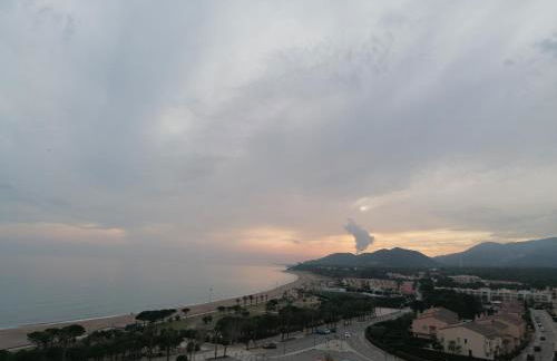 Apartamento con terraza, vistas playa y montaña - Foto 52