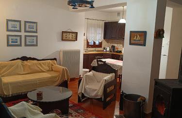 Άνετος χώρος με parking, αυλή και θαυμάσια θέα - Foto 23