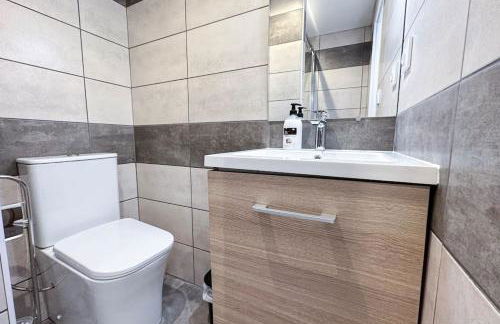 CAN ROMY APPARTEMENT T2 A - à 80m de la plage Cala Montgo - Foto 9