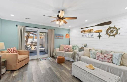 Pet-friendly condo, less than 5 min walk to beach, beach chairs, wagon, umbrella etc. included! - Foto 3