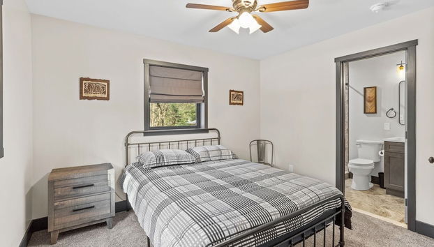 The Breck by Avantstay Modern 6bdr Cabin w/ Hot Tub & Game Room - Foto 5, Habitación