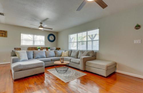 Sunny Fort Walton Beach Vacation Rental with Yard! - Foto 5