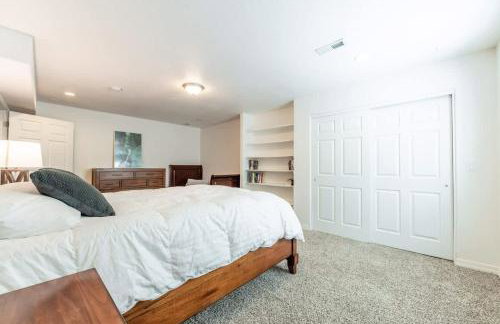 Big Family Getaway- Theater Room- BBQ- Play Room- Fire Pit - Foto 36