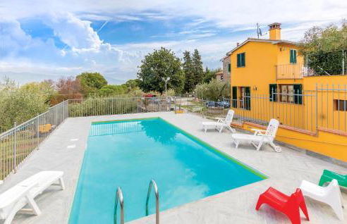 Awesome Apartment In Casalguidi Pt - Foto 1