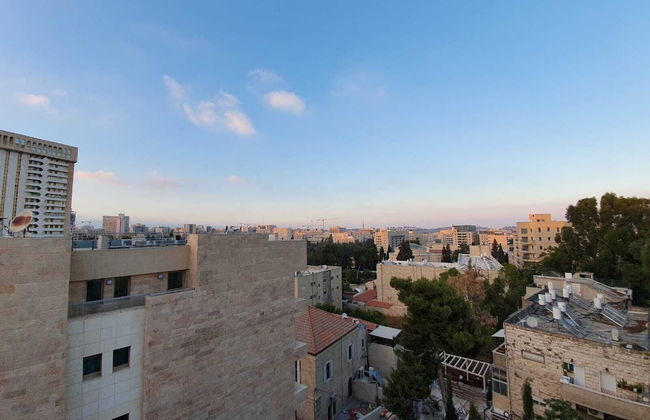 Art Apartment Near Mamila best Location 1 - Photo 22