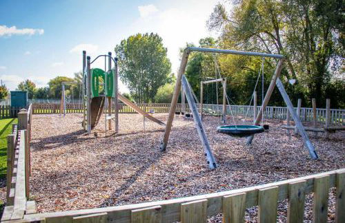 Luxury Kingfisher Lodge, Isis Lake, within the Cotswold Waterpark - Foto 52