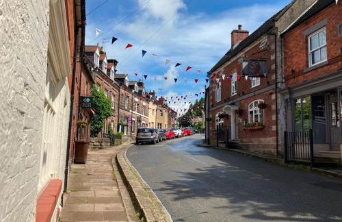 Honeysuckle Cottage -PART OF ALTON COTTAGES - Foto 22