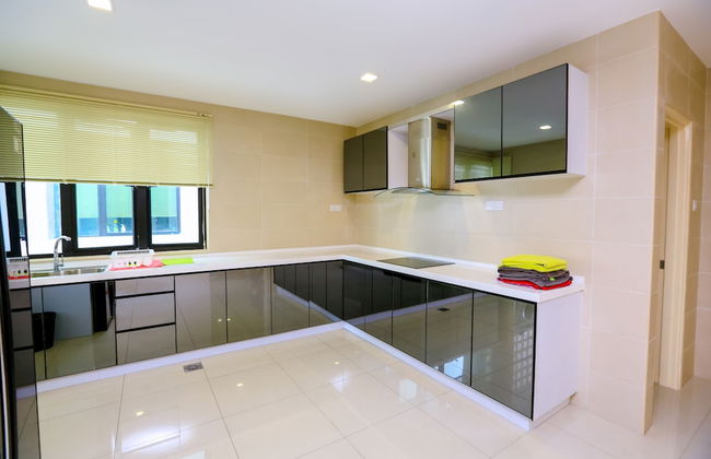 Richmond & Aston Kiara Suites KL - Photo 9