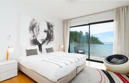 Villa Vitoria - by LovelyStay - Foto 11