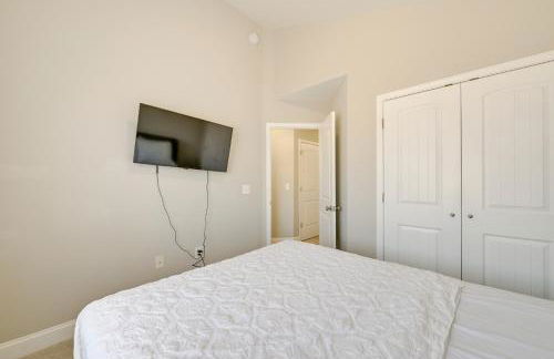 Stay and Play Spacious Concord Townhome Near Uptown - Foto 19