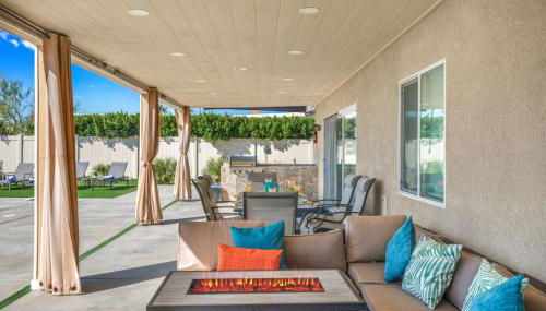 Views, Gameroom, Saltwater Pool & Hot tub, Firepit by MariamsBnb - Foto 4