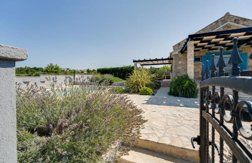 Stonehouse Milan - Photo 2