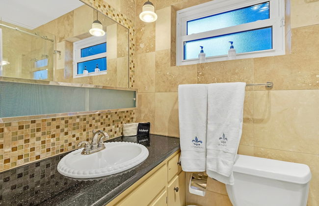 Chic 3BR Sanctuary Steps From The Drive Paradise - Foto 31