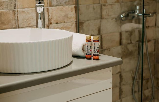 Lenko Bianco Studio by Estia - Photo 25