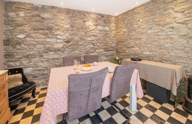 Stylish Stay Near Forest - Foto 26