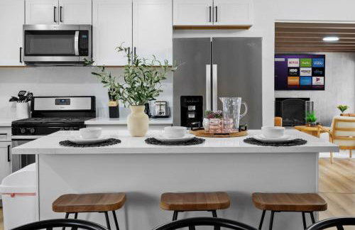 North Vegas Family Oasis 4BR, Pool, BBQ, Games - Foto 11