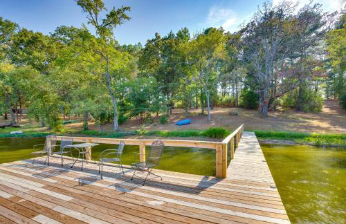 Lakefront Cabin with 2 Lofts, Boats on 4 Acres - Foto 37