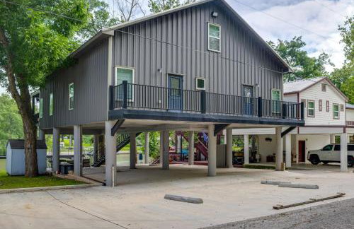 Outdoor Entertainment Space: Home in McQueeney - Foto 32