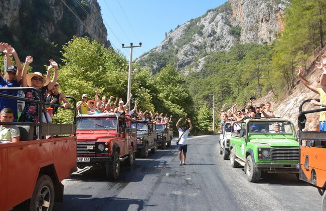 Jeep Safari en las montañas Tauro - Foto 1