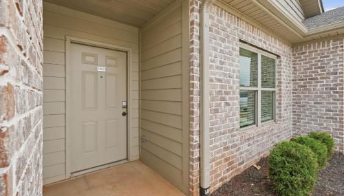 Stylish 2BR2BA Stay Open Layout - Foto 3