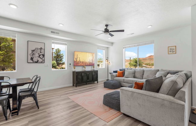 Vintage Desert 5 BDR w/ Resort Amenities - Foto 16