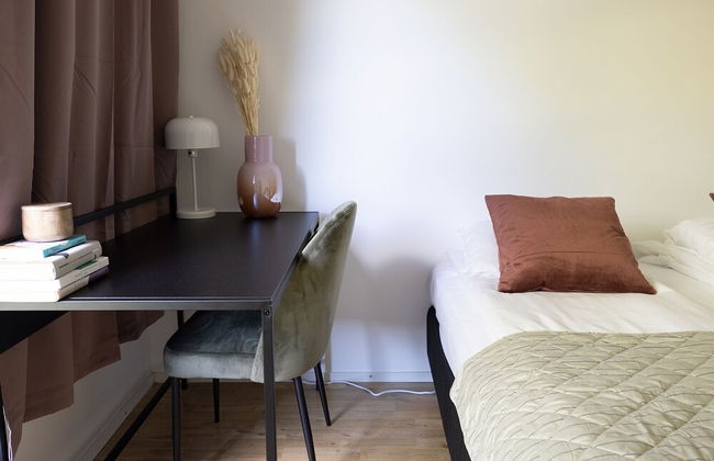 2ndhomes 2BR Center Apartment w Balcony - Foto 9