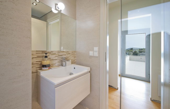 Vari Views in Vari With 3 Bedrooms and 3 Bathrooms - Foto 11