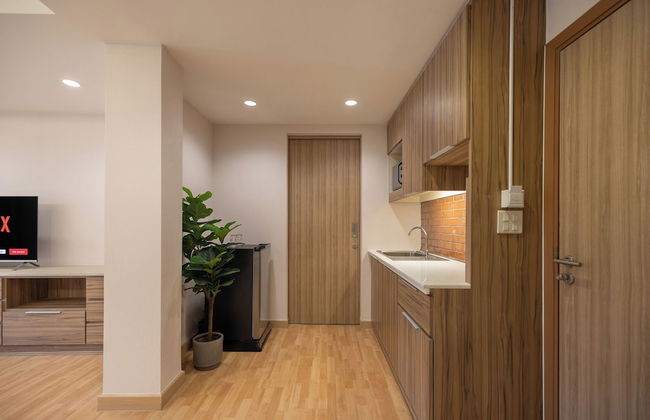 EXORESIDENCE - Heart of Chinatown - Photo 66